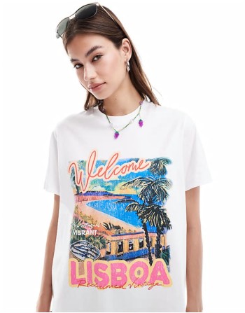 oversized t-shirt with lisbon print in white