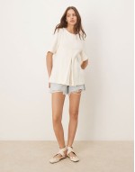 pleat front trapeze t-shirt in white