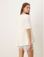 pleat front trapeze t-shirt in white