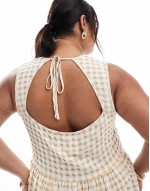 Plus exclusive open tie back detail sveless smock maxi dress in beige gingham