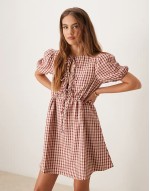 smock dress with puff sves and tie front in brown check