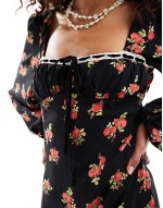 long sve bustier maxi dress in black floral