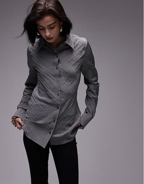 crinkle longline shirt in charcoal